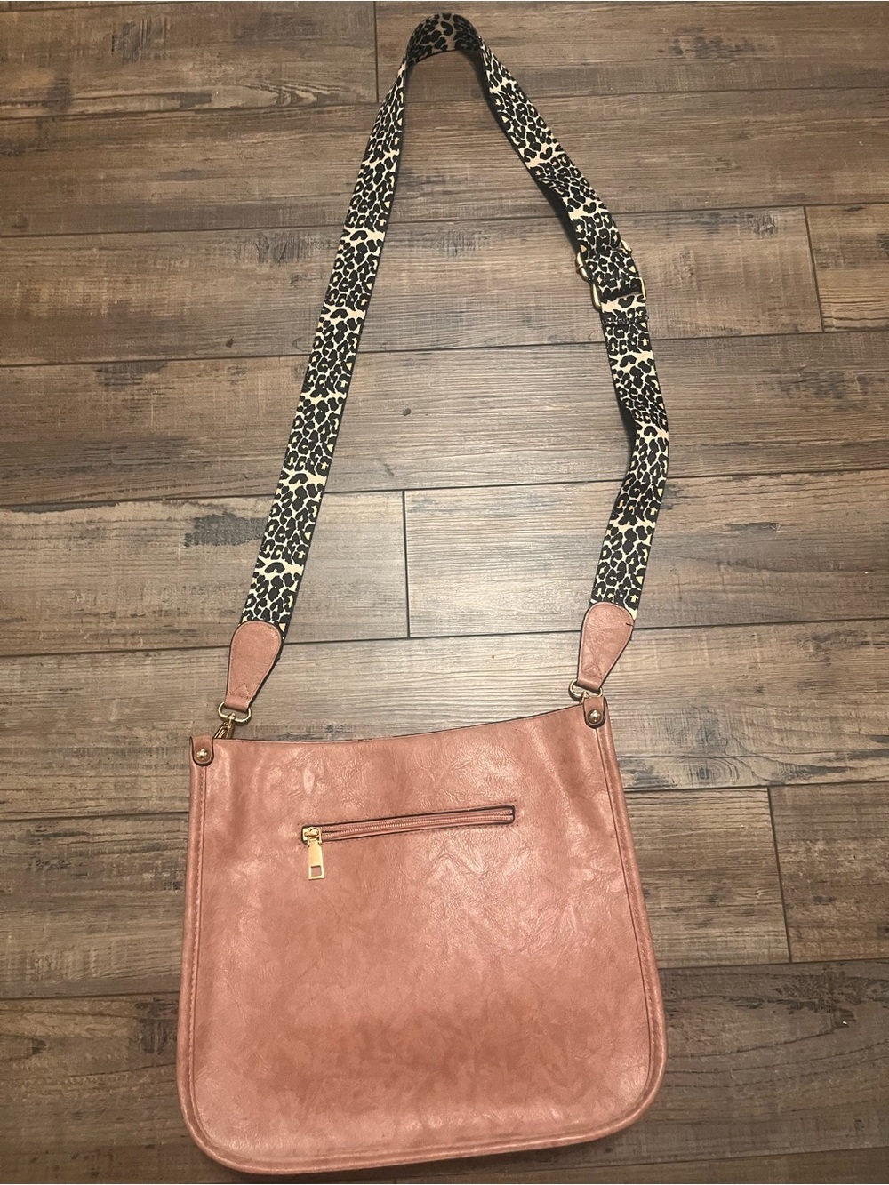 Women’s Dusty Rose Crossbody Bag with Leopard Strap